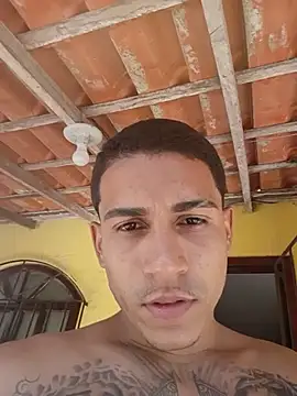 Snapshot of gui_carioca7 chatting on 08/07/26, 01:02 gui carioca7 online show from 08/07/26, 01:02