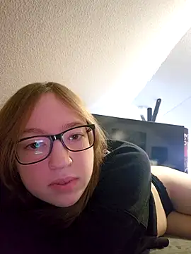 Freaky-Doll online show from 05/10/26, 05:51