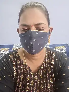 Snapshot of cathrine92 chatting on 06/18/26, 10:19 cathrine92 online show from 06/18/26, 10:19