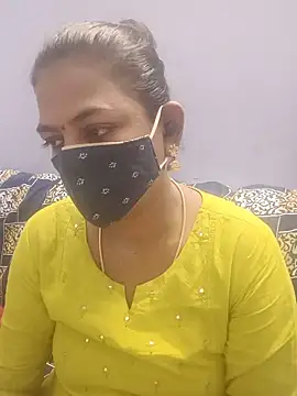 Snapshot of cathrine92 chatting on 07/01/26, 10:42 cathrine92 online show from 07/01/26, 10:42