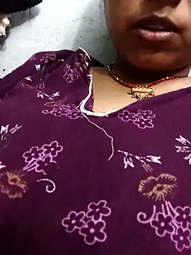 Simmi-00 online show from 05/03/26, 05:13