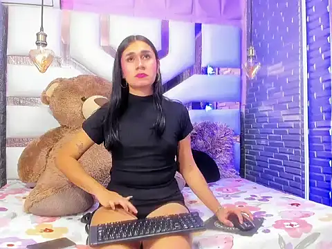 Snapshot of MahiaraHot chatting on 07/12/26, 01:29 MahiaraHot online show from 07/12/26, 01:29