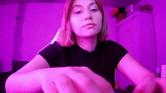 SuzieAllen online show from 05/12/26, 05:32