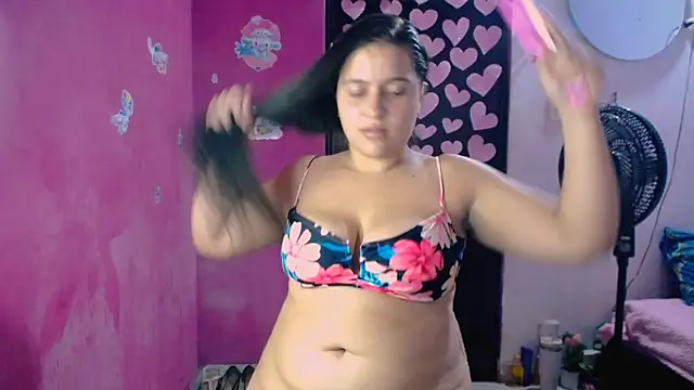 Kiara tits online show from 05/21/26, 01:23