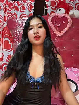 Snapshot of YourGirl_Harmonia chatting on 05/20/26, 01:06 YourGirl Harmonia online show from 05/20/26, 01:06