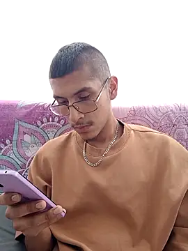 Snapshot of Lil_black009 chatting on 05/06/26, 06:57 Lil black009 online show from 05/06/26, 06:57