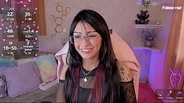 Snapshot of mia_smoke_ chatting on 05/22/26, 03:06 mia smoke online show from 05/22/26, 03:06