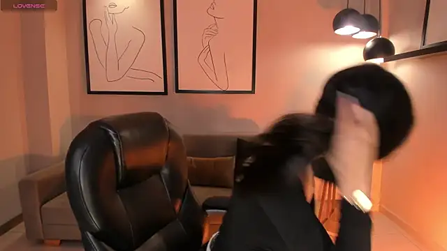 BellaStormX online show from 06/22/26, 10:56