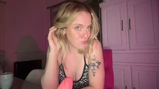 sweetemma x online show from 05/01/26, 01:10