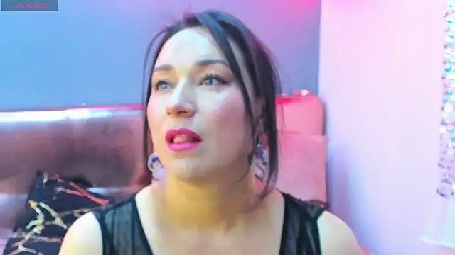 Elizabeth bennett online show from 06/04/26, 09:37