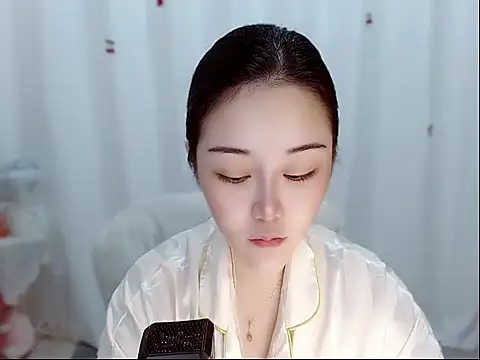 Snapshot of Amy-cnbaby chatting on 05/18/26, 01:45 Amy-cnbaby online show from 05/18/26, 01:45