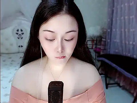 Amy-cnbaby online show from 06/23/26, 01:36