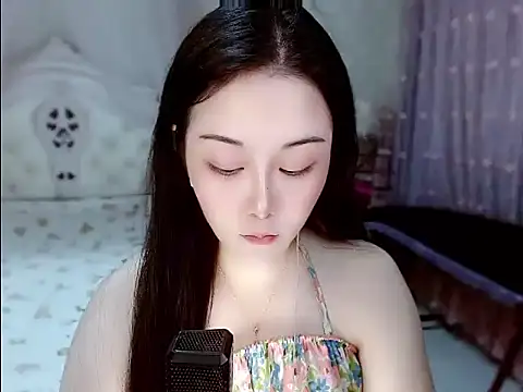 Amy-cnbaby online show from 06/26/26, 02:16