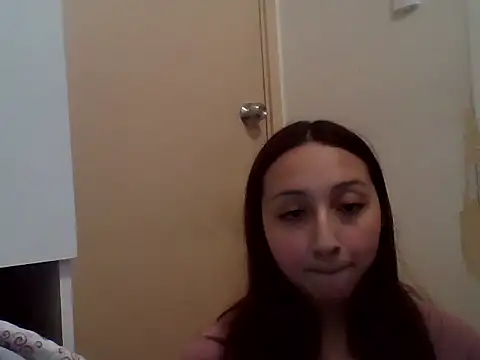 Snapshot of 010874 chatting on 06/05/26, 11:54 010874 online show from 06/05/26, 11:54