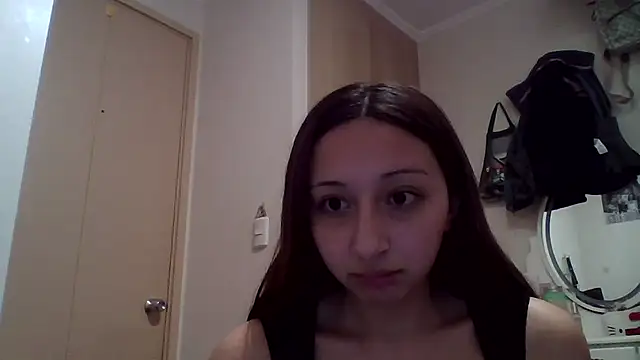 Snapshot of 010874 chatting on 07/23/26, 02:31 010874 online show from 07/23/26, 02:31