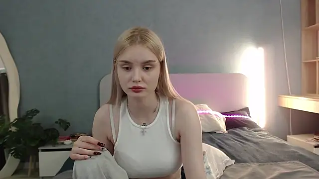Snapshot of Angel_Share chatting on 06/07/26, 05:55 Angel Share online show from 06/07/26, 05:55