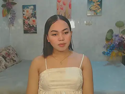 Snapshot of ur_asiankat chatting on 05/06/26, 02:22 ur asiankat online show from 05/06/26, 02:22