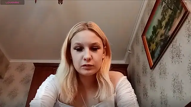 Snapshot of SharriLeisey chatting on 06/02/26, 10:17 SharriLeisey online show from 06/02/26, 10:17