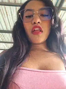 Snapshot of Hot_Sophy_ chatting on 05/12/26, 05:32 Hot Sophy online show from 05/12/26, 05:32