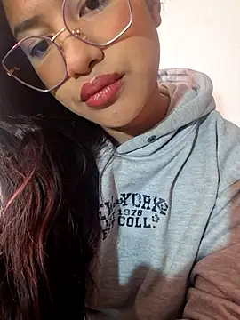 Snapshot of Hot_Sophy_ chatting on 07/10/26, 06:21 Hot Sophy online show from 07/10/26, 06:21