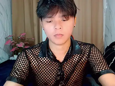 yourhotasiandoms online show from 05/04/26, 10:11