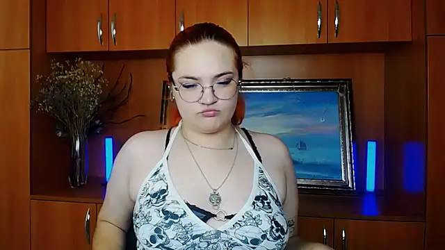 Snapshot of RinaRiii chatting on 07/17/26, 12:01 RinaRiii online show from 07/17/26, 12:01