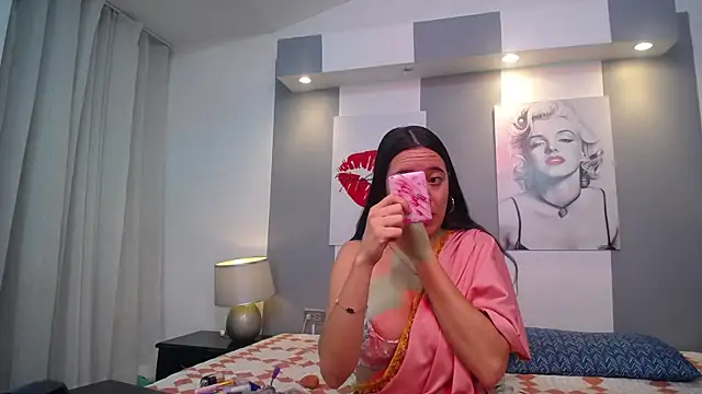 Snapshot of _tamara_priya_ chatting on 07/22/26, 11:35 tamara priya online show from 07/22/26, 11:35