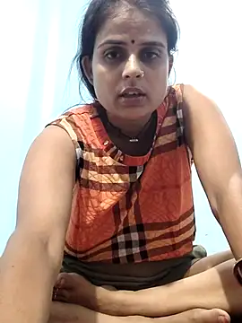Snapshot of sexybhabhiji1 chatting on 05/20/26, 11:38 sexybhabhiji1 online show from 05/20/26, 11:38