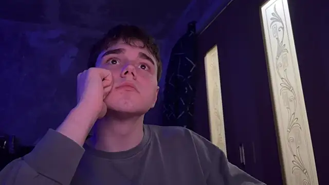 Saint Vlad  online show from 04/30/26, 06:03