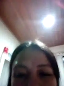 Snapshot of tuzorrit chatting on 05/26/26, 04:52 tuzorrit online show from 05/26/26, 04:52