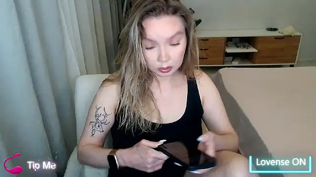 PolinaXXXXXJones online show from 05/12/26, 06:38