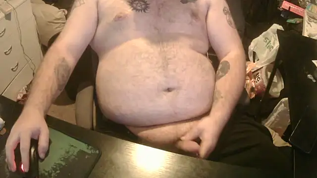 Snapshot of hunter_lust97 chatting on 06/16/26, 01:19 hunter lust97 online show from 06/16/26, 01:19