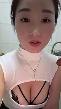 JJ8521 online show from 07/30/26, 04:06