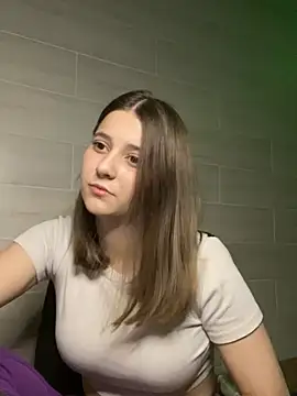 Blossom Emily online show from 05/14/26, 06:04
