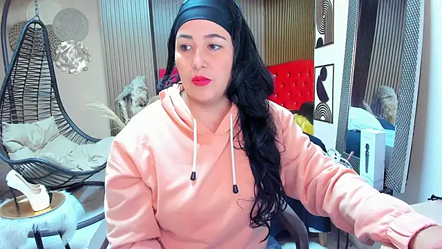 BBWLuxuryMuse online show from 07/25/26, 12:14