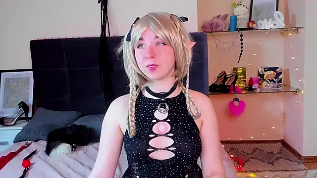 AlexxisSkky online show from 05/15/26, 05:36