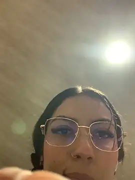 Julieth ec online show from 06/04/26, 12:11