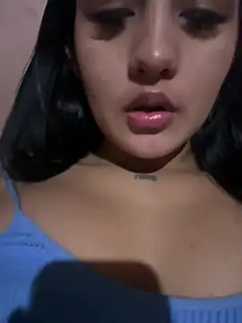 Snapshot of SCARLETVELVET_ chatting on 07/19/26, 02:43 SCARLETVELVET online show from 07/19/26, 02:43