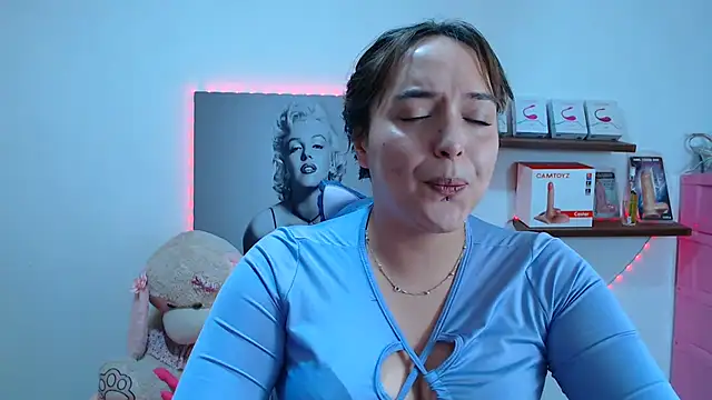 anyela bubble18 online show from 08/02/26, 12:31