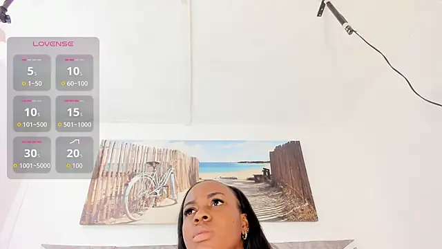 Alisson-Noa online show from 05/26/26, 12:45