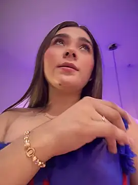 Snapshot of Mia_Rodriguezz_ chatting on 05/10/26, 03:23 Mia Rodriguezz online show from 05/10/26, 03:23