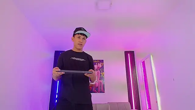 LegacyOFHorus online show from 06/20/26, 12:19