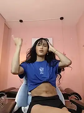 Snapshot of mayteexotic chatting on 08/01/26, 01:21 mayteexotic online show from 08/01/26, 01:21