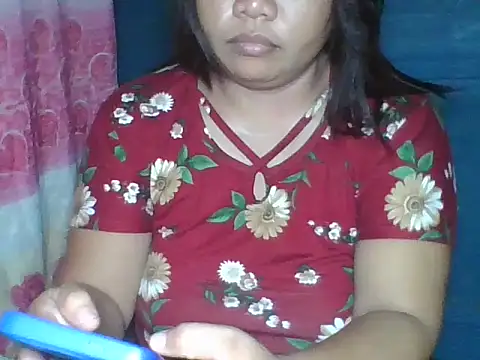 Snapshot of MommyKaye30 chatting on 07/21/26, 06:10 MommyKaye30 online show from 07/21/26, 06:10