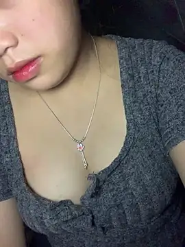 Snapshot of Cham-py chatting on 06/27/26, 01:10 Cham-py online show from 06/27/26, 01:10