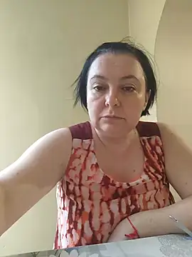 Snapshot of EmmaEmmy40 chatting on 06/11/26, 04:16 EmmaEmmy40 online show from 06/11/26, 04:16