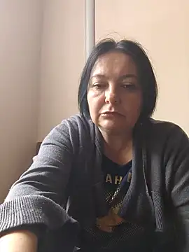 Snapshot of EmmaEmmy40 chatting on 06/12/26, 07:51 EmmaEmmy40 online show from 06/12/26, 07:51