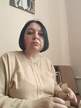 Snapshot of EmmaEmmy40 chatting on 07/24/26, 08:01 EmmaEmmy40 online show from 07/24/26, 08:01