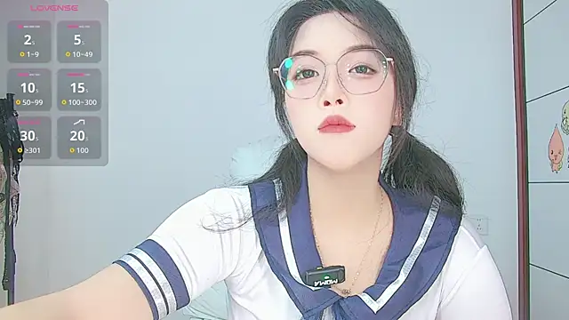 xiaoyu5 online show from 05/13/26, 12:46