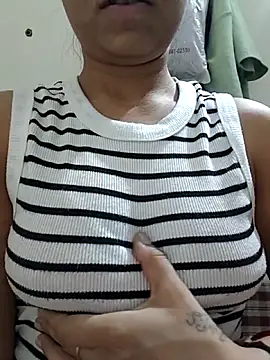 Snapshot of kiran-baby chatting on 05/22/26, 04:34 kiran-baby online show from 05/22/26, 04:34